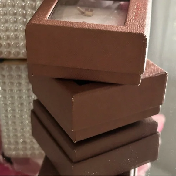 Coach Vintage C Gold Necklace and Earrings Set - Picture 6 of 9